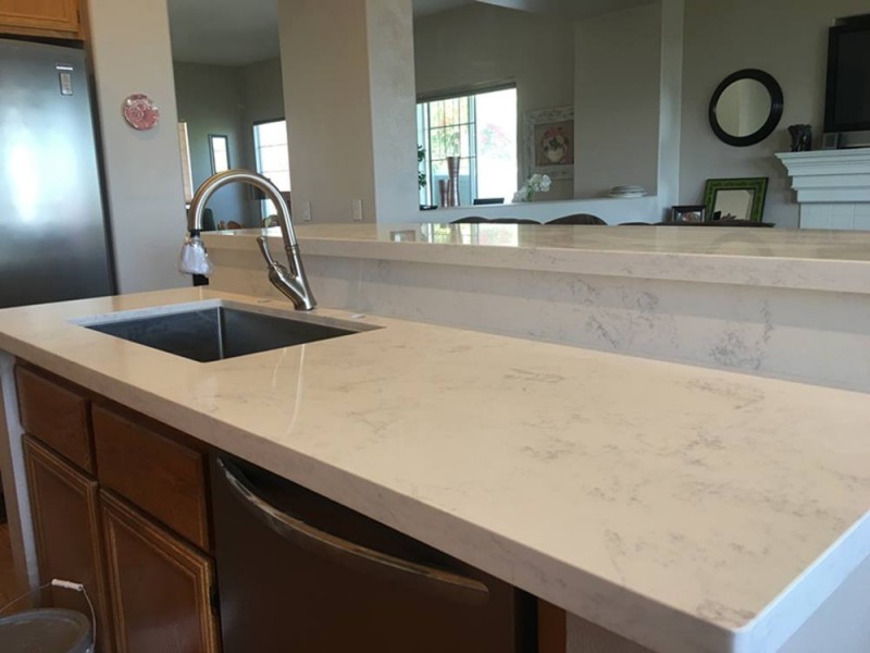 Carrara White (YMR071) quartz countertops Yomi Stone